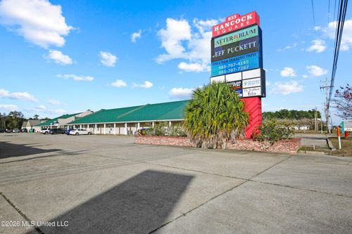 ste-15-833 Highway 90, Bay Saint Louis, MS, 39520-1601 | Card Image
