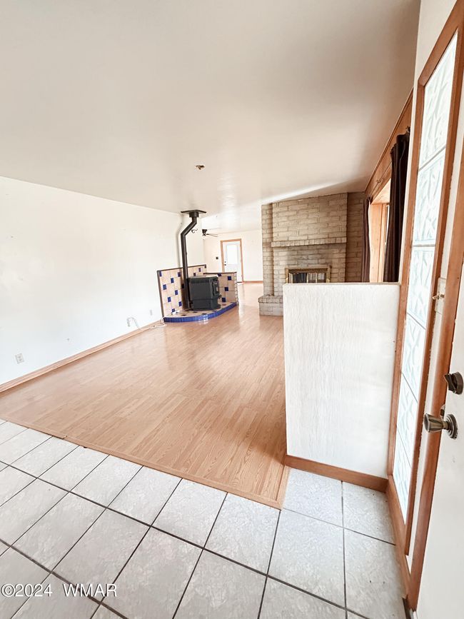 Front room | Image 20