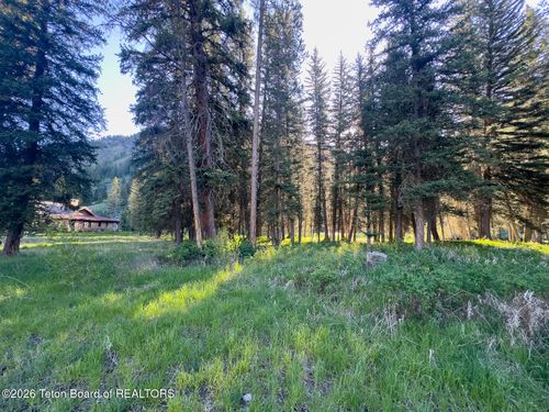 15635 S Wagon Rd, Jackson, WY, 83001-2538 | Card Image