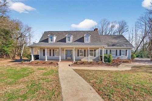 294 Hillcrest Hts, Cornelia, GA, 30531-4320 | Card Image