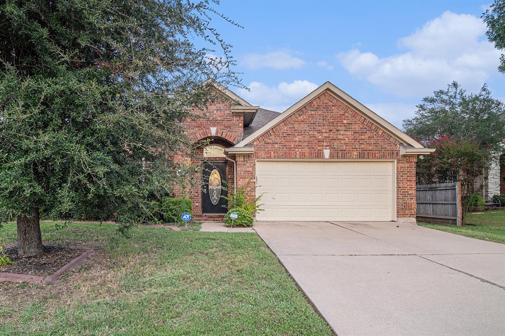 Victory Ln, Mansfield, TX 76063