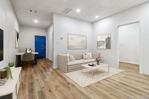 102-1206 W Hein Rd, San Antonio, TX, 78220-3302 | Card Image