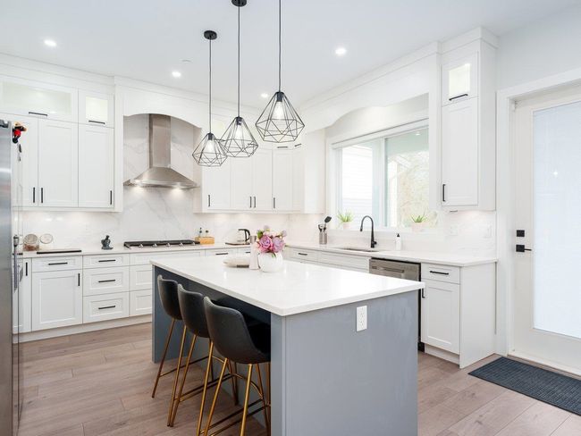 11120 241a St, House other with 5 bedrooms, 5 bathrooms and 4 parking in Maple Ridge BC | Image 5