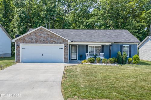 3331 Townsend Park Ln, Powell, TN, 37849-2581 | Card Image