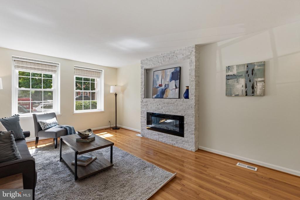 Residential in ARLINGTON 4