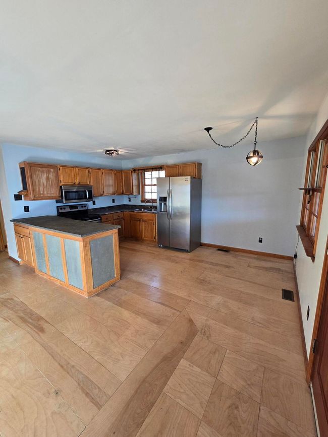 305 Miller Ln, House other with 3 bedrooms, 1 bathrooms and null parking in Burnside KY | Image 8