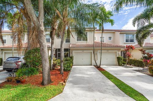 9049 Tremezzo Ln, Boynton Beach, FL, 33472-2749 | Card Image