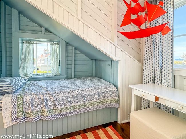 10 Mollys Way, House other with 3 bedrooms, 2 bathrooms and null parking in Chilmark MA | Image 15