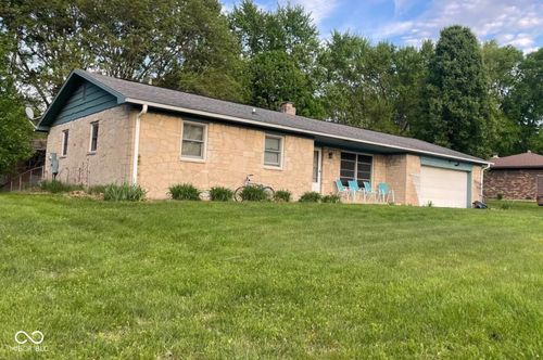 1737 Brer Rabbit Dr, Greenwood, IN, 46143-8956 | Card Image