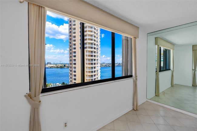 APT-1816 - 540 Brickell Key Dr, Condo with 2 bedrooms, 2 bathrooms and null parking in Miami FL | Image 5