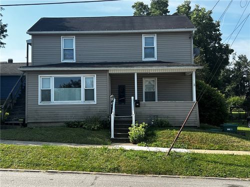 606 Maple St, Indiana, PA, 15701-3147 | Card Image