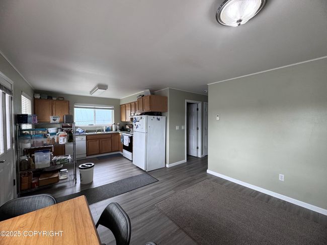 Unit B | Image 35