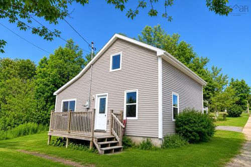 5 Forge St, Trenton, NS, B0K0B1 | Card Image