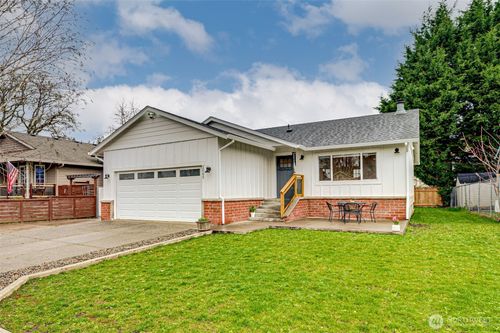 2065 Cimerron St, Woodland, WA, 98674-8401 | Card Image