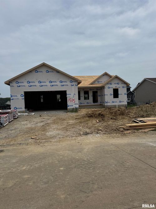 1515 Rhinelander Dr, Davenport, IA, 52804-4642 | Card Image