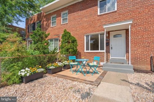 3749 Mark Dr, ALEXANDRIA, VA, 22305-2426 | Card Image
