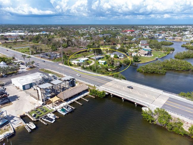 1999 Placida Rd, Home with 5 bedrooms, 3 bathrooms and null parking in Englewood FL | Image 4
