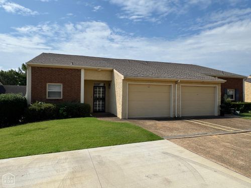 2117 Browns Ln, Jonesboro, AR, 72401-6153 | Card Image