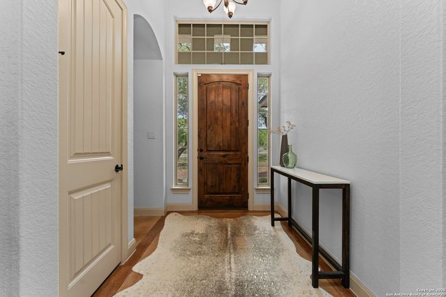 574 Deep Water Dr, House other with 3 bedrooms, 3 bathrooms and null parking in Spring Branch TX | Image 4