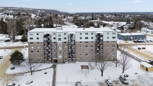 405-935 Stockdale Rd, North Bay, ON, P1B9L7 | Card Image