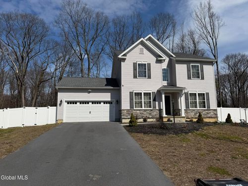 27 Spencer St, Clifton Park, NY, 12065-7737 | Card Image