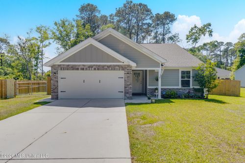 515 Peach Street, Ocean Springs, MS, 39564 | Card Image