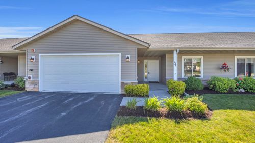 131 Sarahs Way, Sheboygan Falls, WI, 53085-1477 | Card Image