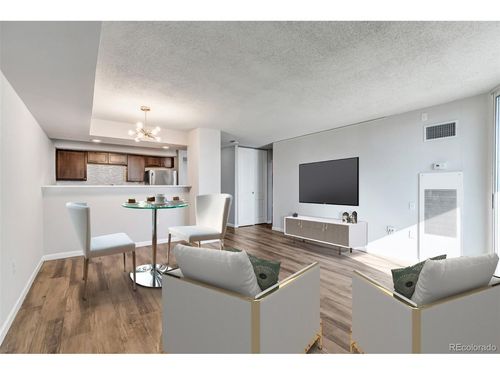 apt-315-601 W 11th Ave, Denver, CO, 80204-3551 | Card Image