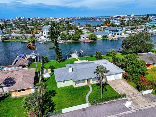 600 Normandy Rd, Madeira Beach, FL, 33708-2371 | Card Image