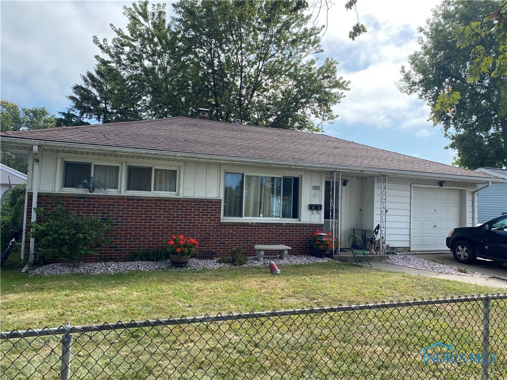 323rd St, Toledo, OH 43611