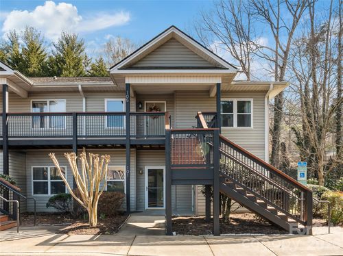 101 Carlyle Way, Asheville, NC, 28803-1232 | Card Image