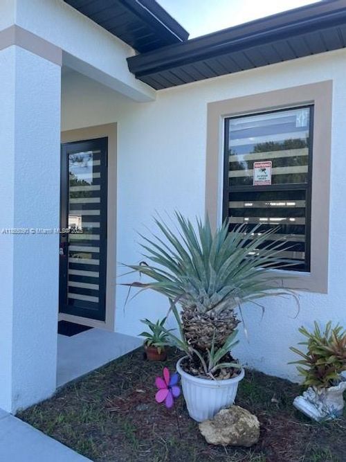 0-425 Majors Ave S, Lehigh Acres, FL, 33974-4712 | Card Image