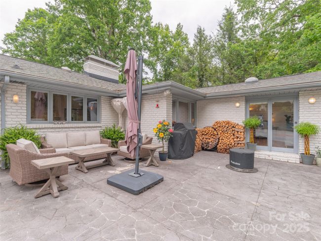 Back Patio | Image 30