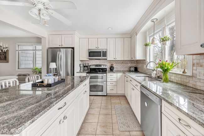 60 Old Farm Rd, House other with 5 bedrooms, 4 bathrooms and null parking in Weston CT | Image 18