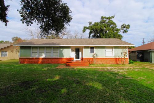 609 Magnolia St, Lake Jackson, TX, 77566-5408 | Card Image