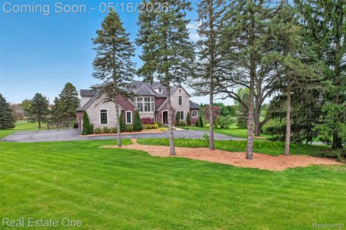 60675 Pontiac Trl, New Hudson, MI, 48165-9539 | Card Image