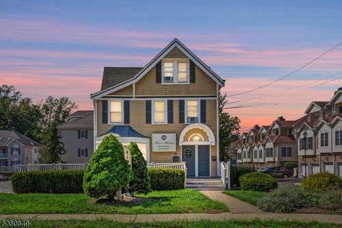 97 Roseland Ave, Caldwell, NJ, 07006-5901 | Card Image