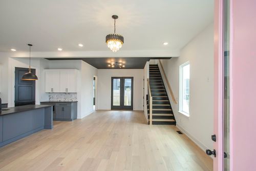 626 41st Ave N, Nashville, TN, 37209-2418 | Card Image