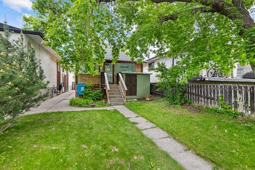 2521 16a St Nw, Calgary, AB, T2M3R5 | Card Image