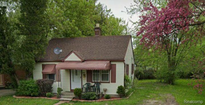Selkirk St, Southfield, MI 48076
