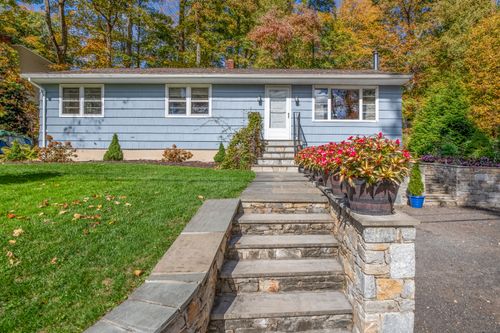 43 Cedar Circle, Beacon Falls, CT, 06403 | Card Image