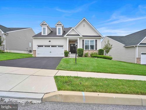 11 Heron Ln, COATESVILLE, PA, 19320-2042 | Card Image