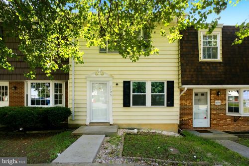 1175 Ravenwood Rd, STEPHENS CITY, VA, 22655-2652 | Card Image