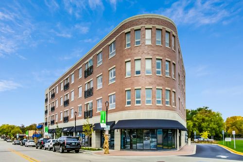apt-306-555 Roger Williams Ave, Highland Park, IL, 60035-4804 | Card Image