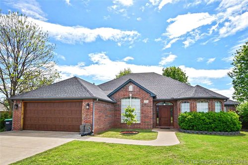 3885 Lexington Ave, Tahlequah, OK, 74464-5056 | Card Image