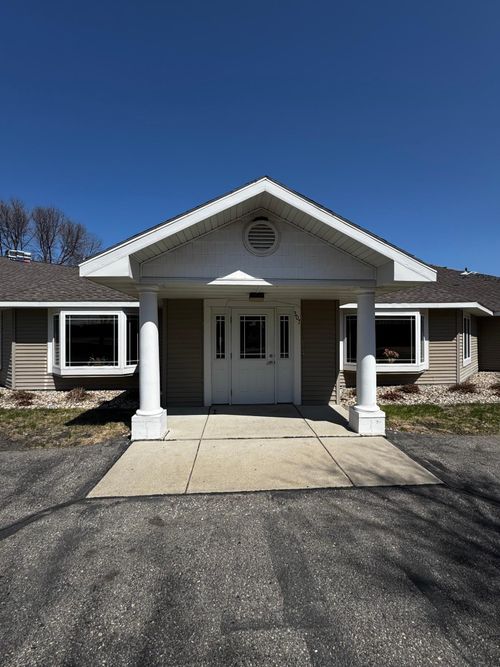 apt-5-307 Roseland Ave, Prinsburg, MN, 56281-4006 | Card Image