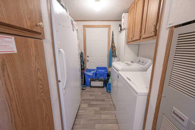 12221 97 A Street, Home with 3 bedrooms, 2 bathrooms and 4 parking in Grande Prairie AB | Image 4