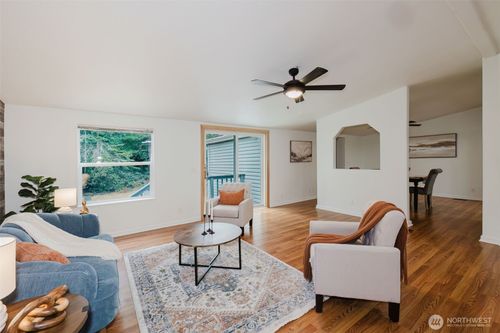 16945 Nw Church Rd, Seabeck, WA, 98380-9601 | Card Image