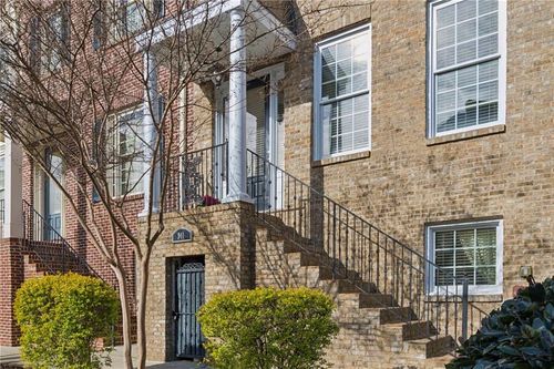 941 Persimmon Pt, Sandy Springs, GA, 30328-4500 | Card Image