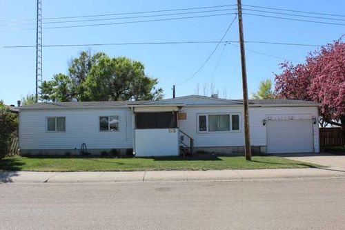 {{alt}} | Card Image